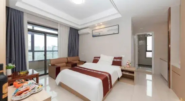 Люкс Hongyuan Hotel (Nanchang West Railway Station, Medical College of Nanchang University)