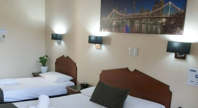 Airport Clayfield Motel, Забронировать Мотель Отели Клейфилд с парковкой, Парковка