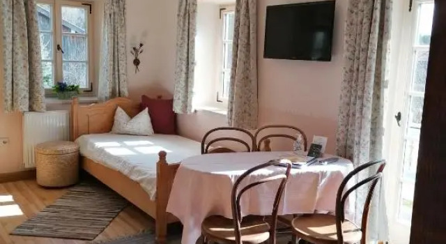 Ferienhof Moyer, Reserva ahora Hotel Höslwang Chiemgau