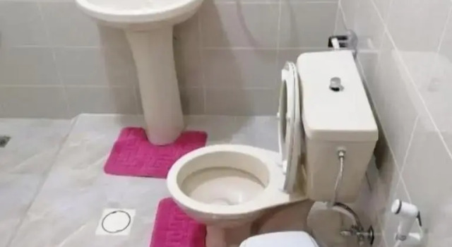 Phòng Suite có ban công và có view vườn Emile Altwal