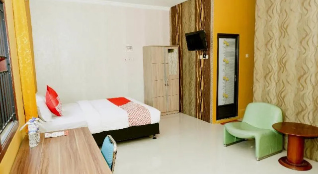 Oyo 2356 Kost Omah Manahan