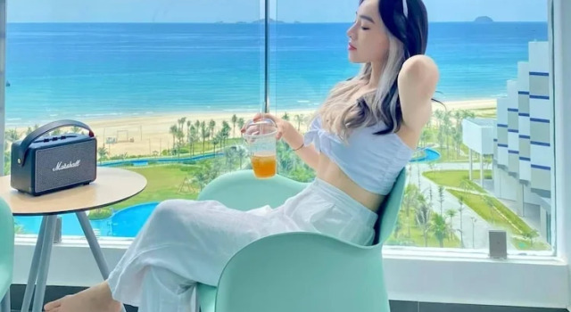 Номер Deluxe рядом с пляжем Sunshine Cam Ranh See View