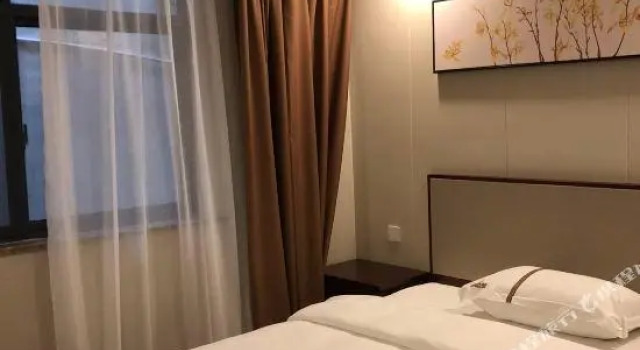 Minglu Business Hotel, Prenota Hotel Nanchino Jiangsu