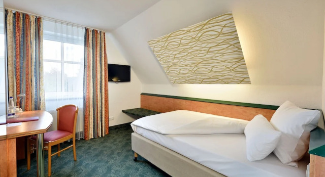 Одноместный номер Economy Coffee Fellows Hotel Puchheim