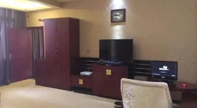 Jinzhi Hotel