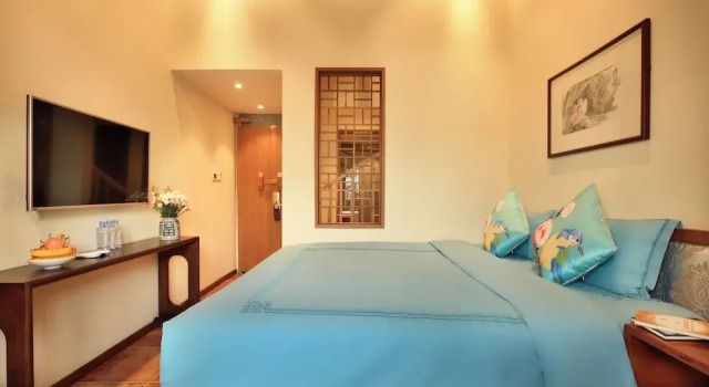 Номер Standard с видом на горы The Beyond Villa Guilin Boutique Hotel