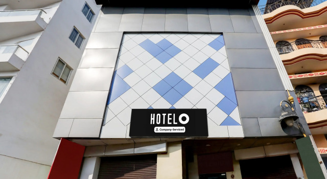 Super OYO Hotel O Sankat Mochan Gandhi Nagar