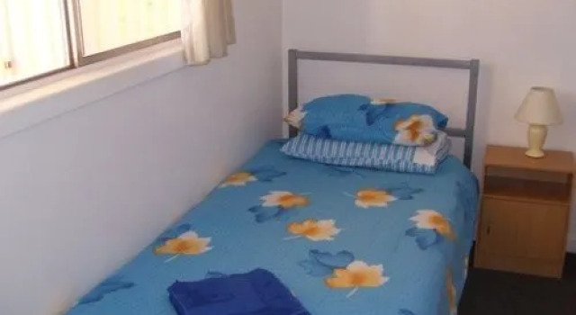 Aussie Bacon and Eggs Cottages, Забронировать Отель Отели Брокен-Хилл 3 звезды, 3*