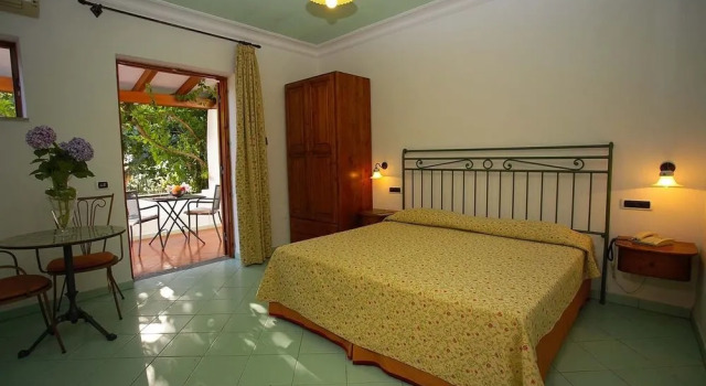 Residence Hotel Villa Fiorentino, Book Villa Sommerhuse i Sicilien, Hytte