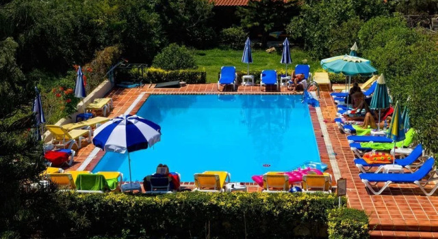 Eleni Apartments