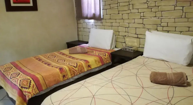 Petra Lodge, Buchen Sie Hotel Edenvale East Rand