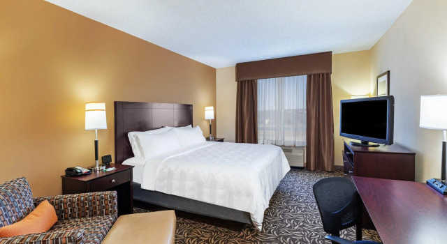 Двухместный номер Standard Holiday Inn Ardmore by IHG