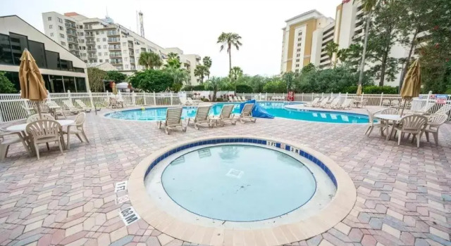 Enclave Apartments at International Drive