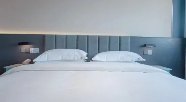 Двухместный люкс Chuxiong Rezen Select Hotel (Dongxing Middle School & Government Affairs Center Branch)