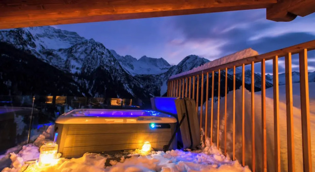 Номер Luxury Hotel Chalet Al Foss