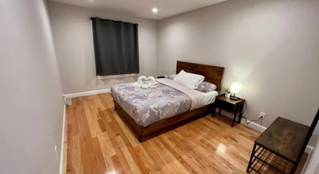 Newly Built Luxury Home 1 mile from SF