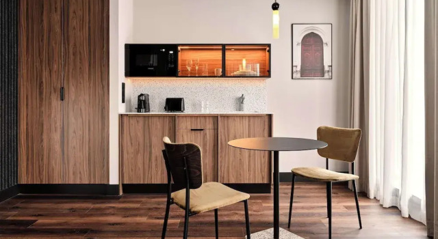 Студия Radisson RED Hotel & Radisson RED Apartments, Kraków