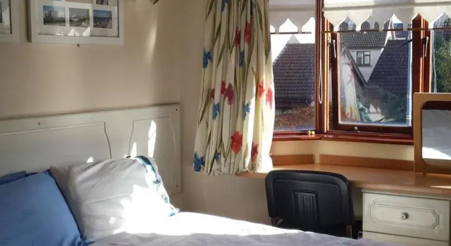 Robinsnest Short Stay Accommodation Limerick, Buchen Sie Hotel Limerick Limerick