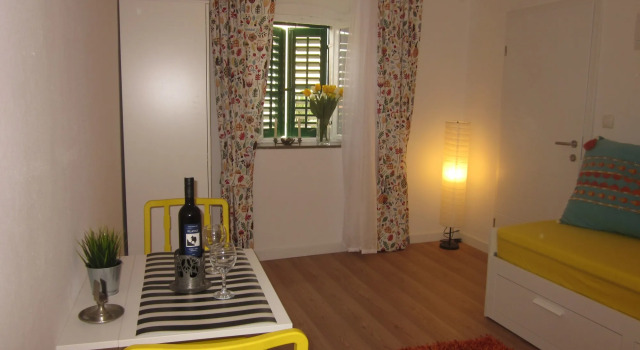 Apartments on the square, Забронировать Апартаменты/квартира Апартаменты Макарска, рядом с Набережная Рива (Макарска), Апартаменты/квартира