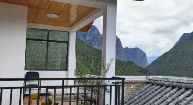 Baoshan Stone City Yiguo Homestay, Rezerwuj Hotel Lijiang Yunnan