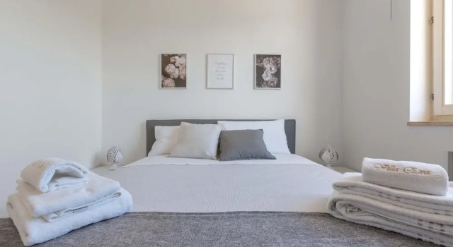 2390 Villa Eva by Perle di Puglia, Book Villa Hotels in Murgia with Parking, Parking