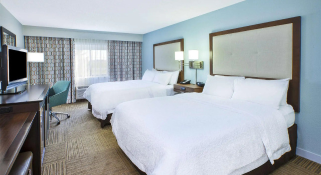 Четырёхместный номер Standard Hampton Inn Gaylord