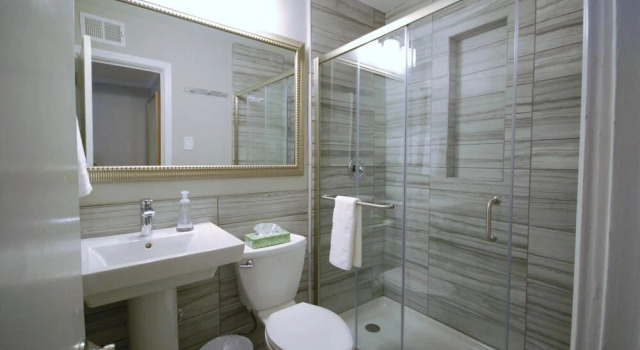 Коттедж B1bf Safe Clean Condo w Free Parking Near Shepherd Center
