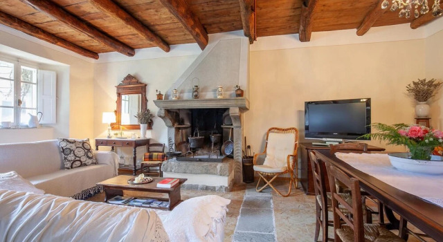 Stunning Home in Piazza al Serchio With 2 Bedrooms and Wifi, Buchen Sie Hotel Piazza al Serchio 