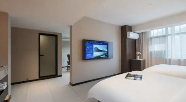 Люкс Executive c 1 комнатой Liling Cichen Grand Hotel (Liquan Road Jiuhong Century Plaza)