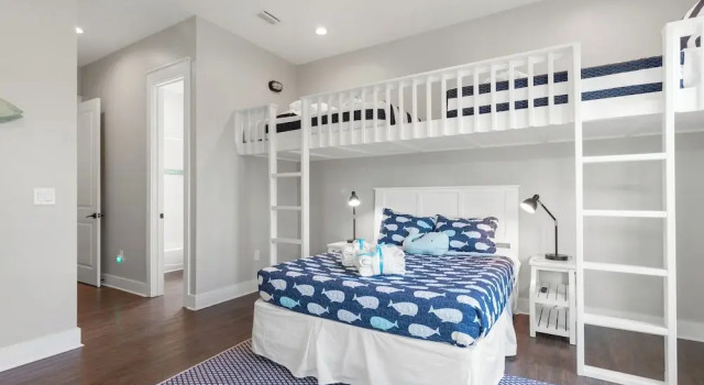 Коттедж Aquamarine! Sleeps 12! Close to Community Pool! Private Beach Access!