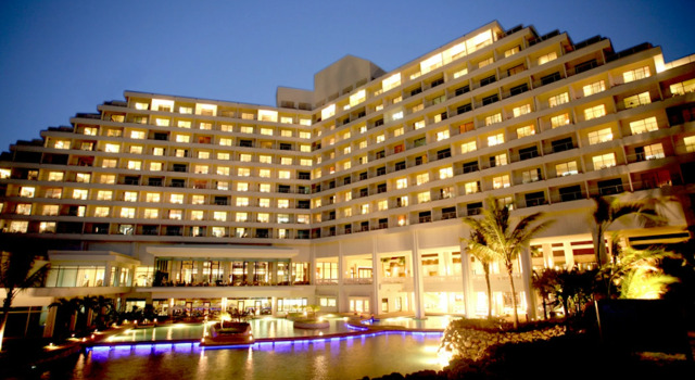 RIHGA Royal Laguna Guam Resort