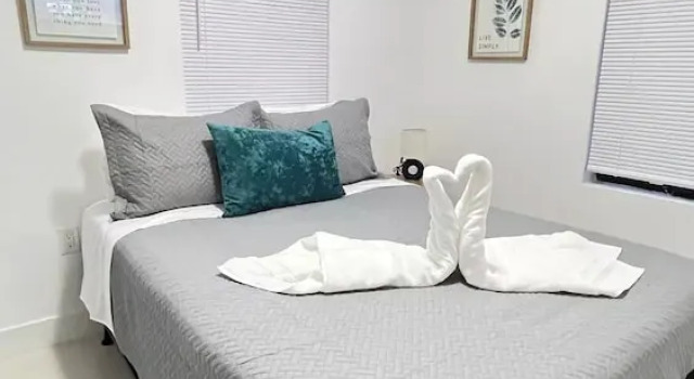 Апартаменты Stanza Design District Parking Laundry