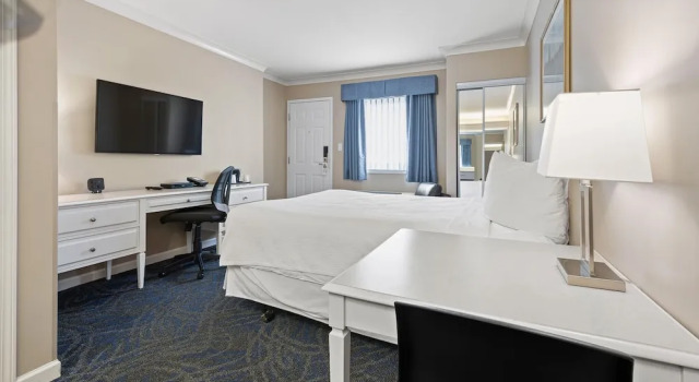 Двухместный номер Deluxe Glenwood Inn & Suites
