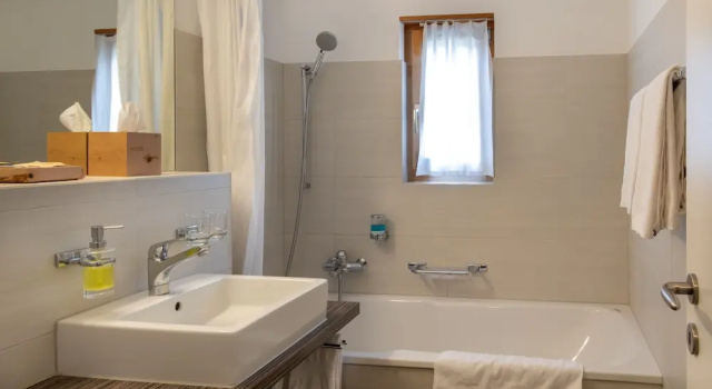 Номер Deluxe с балконом Hotel Allegra