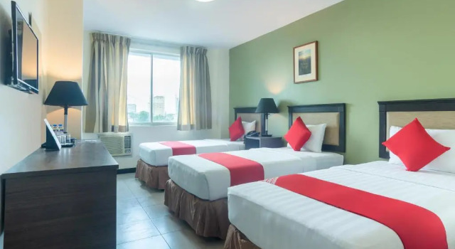 Люкс Superior OYO 187 The Maxwell Hotel