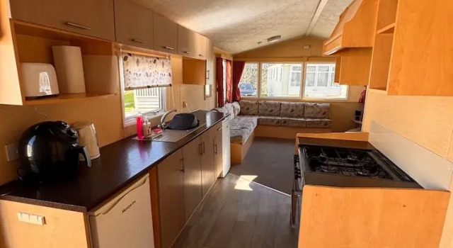 3 Bed Caravan - Side Gated Decking, Wifi, Pets