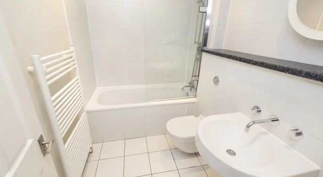 Апартаменты JOIVY Chic Flat Near Stockbridge Market W/ Patio