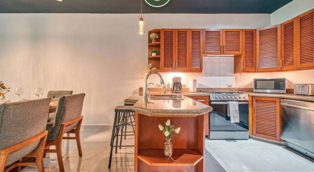 Modern 2BR Condo in Old Town - Private Terrace, Rezerwuj Apartament Apartamenty w Jalisco, Apartament