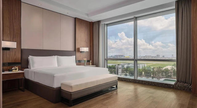 Люкс c 1 комнатой Crowne Plaza Phnom Penh by IHG 金边皇冠假日酒店 Former VM Hotel