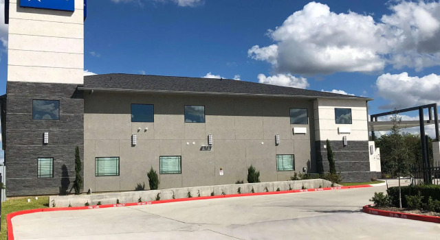 Кровать в общем номере Americas Best Value Inn & Suites NE Houston Downtown I-610