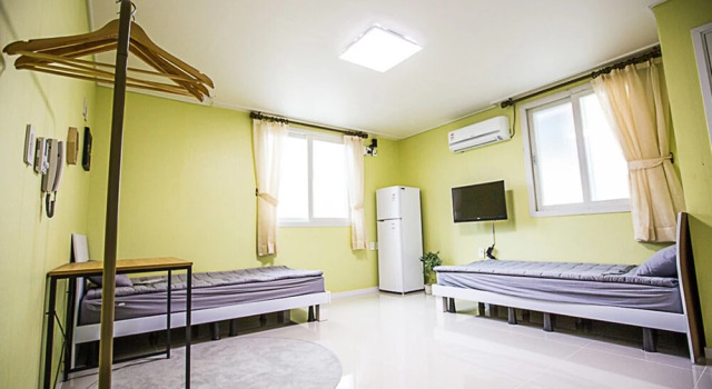Seongsaneogeodeulang Guesthouse