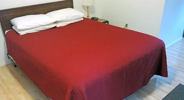 Номер Deluxe Falls Motel