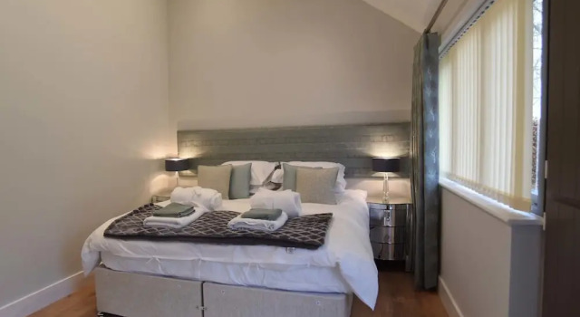 Fuller's Hill Cottages, Rezervați Hotel Little Grandsen Cambridgeshire