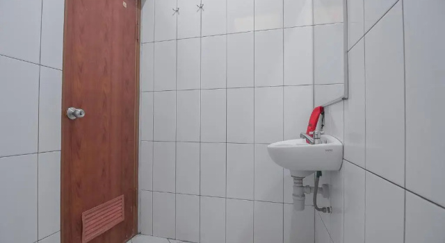 Standard Twin room wisma green maribaya