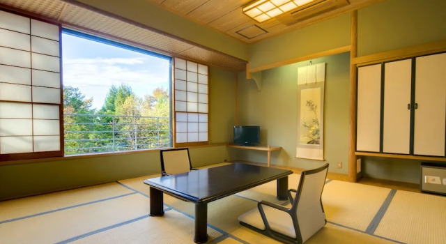 Run of House Lake Yamanakako Shuzansou