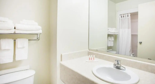 Standardní Čtyřlůžkový pokoj Ramada by Wyndham Estevan