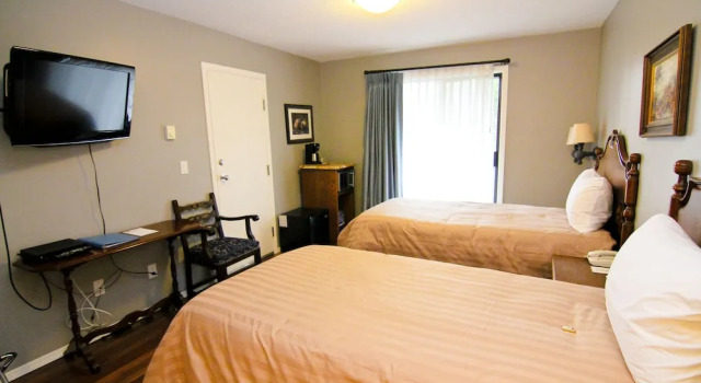 Двухместный номер Economy с балконом Herons Landing Hotel