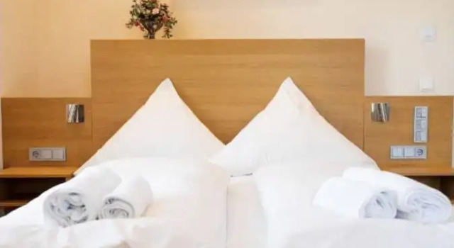 Семейный номер Standard с 2 комнатами с балконом Gasthause Zur Krone Hotel