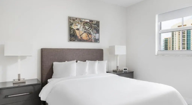 Люкс Luxury с 2 комнатами с балконом Fortune House Hotel Suites