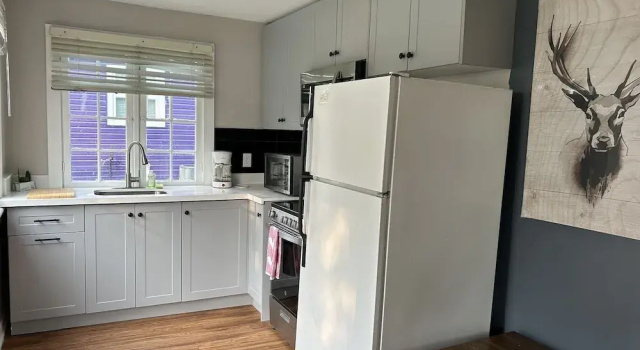 Коттедж с 3 комнатами Myriad Fins Cottage and Marina